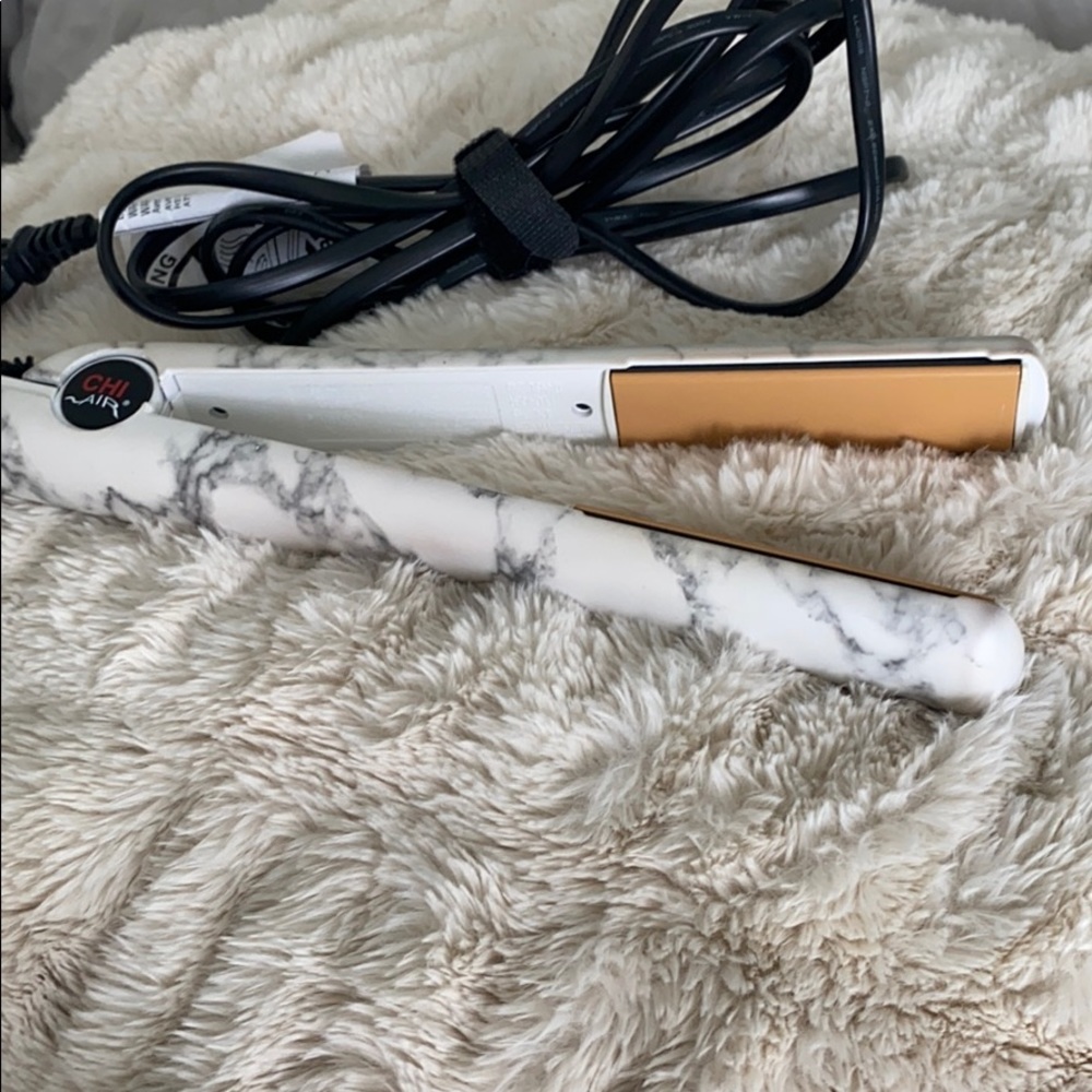 Hair straightener